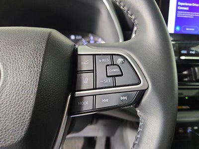 2024 Toyota Highlander Hybrid XLE