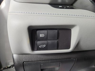2024 Toyota Highlander Hybrid XLE