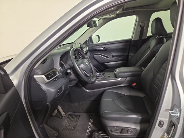 2024 Toyota Highlander Hybrid XLE