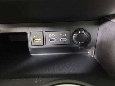 2024 Toyota Highlander Hybrid XLE