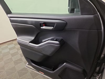 2024 Toyota Highlander Hybrid XLE