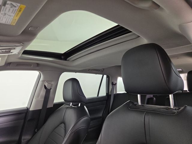 2024 Toyota Highlander Hybrid XLE
