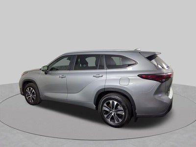 2024 Toyota Highlander Hybrid XLE