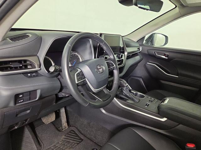 2024 Toyota Highlander Hybrid XLE
