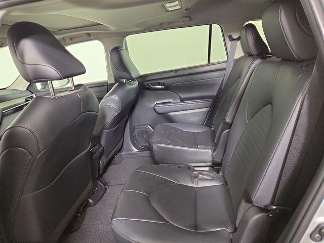 2024 Toyota Highlander Hybrid XLE