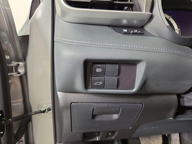 2024 Toyota Highlander Hybrid XLE