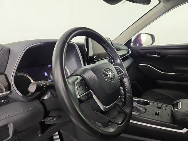 2023 Toyota Highlander Hybrid XLE