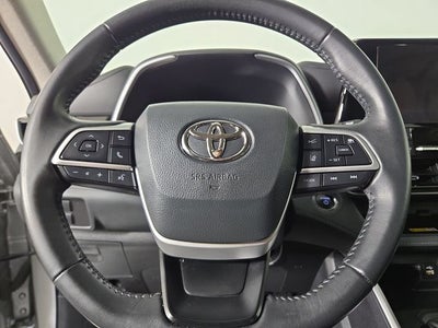 2023 Toyota Highlander Hybrid XLE