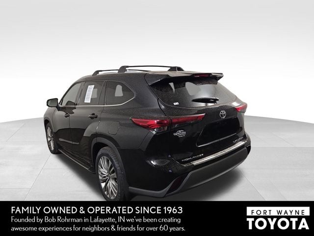 2023 Toyota Highlander Platinum