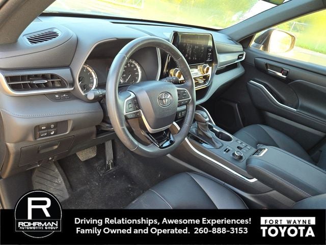 2023 Toyota Highlander L