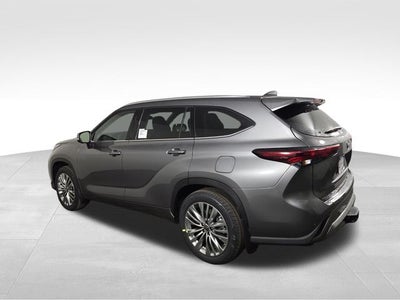 2025 Toyota Highlander Platinum