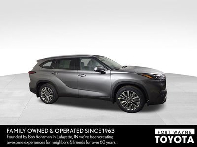 2025 Toyota Highlander Platinum