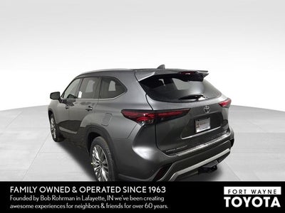 2025 Toyota Highlander Platinum
