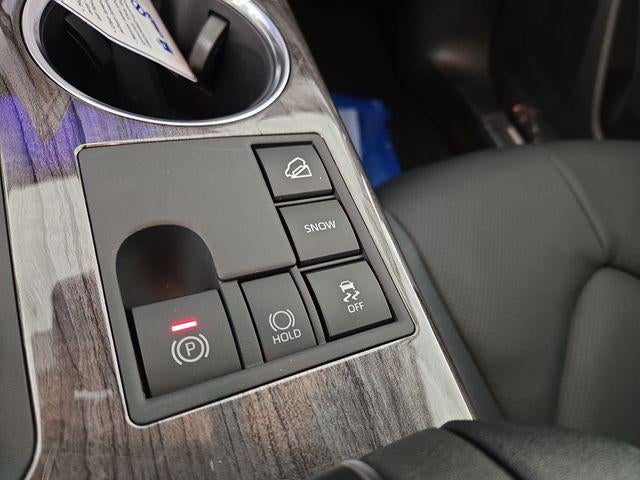 2025 Toyota Highlander Platinum