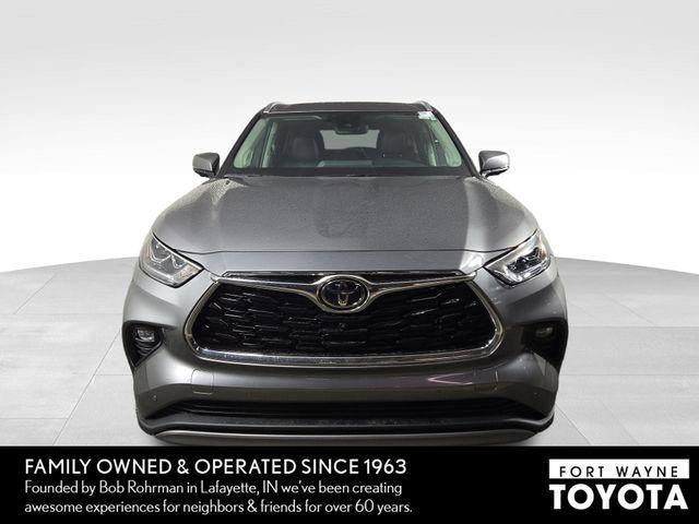 2025 Toyota Highlander Platinum