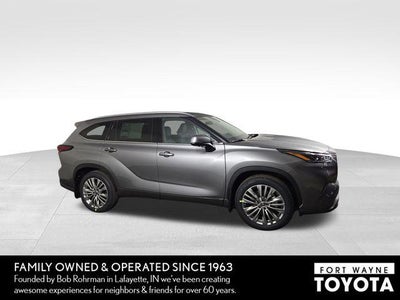 2025 Toyota Highlander Platinum