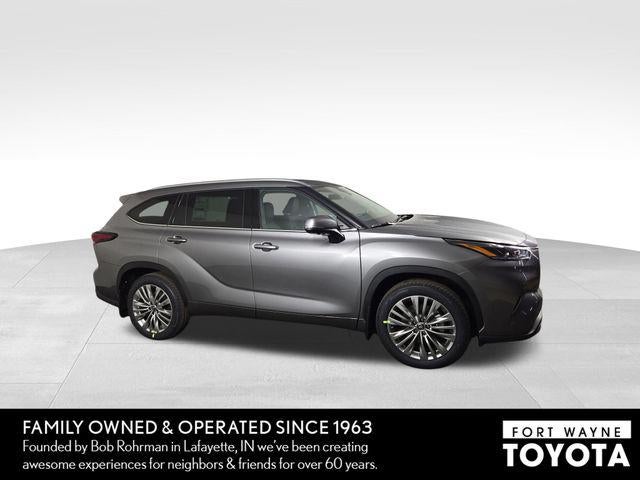 2025 Toyota Highlander Platinum