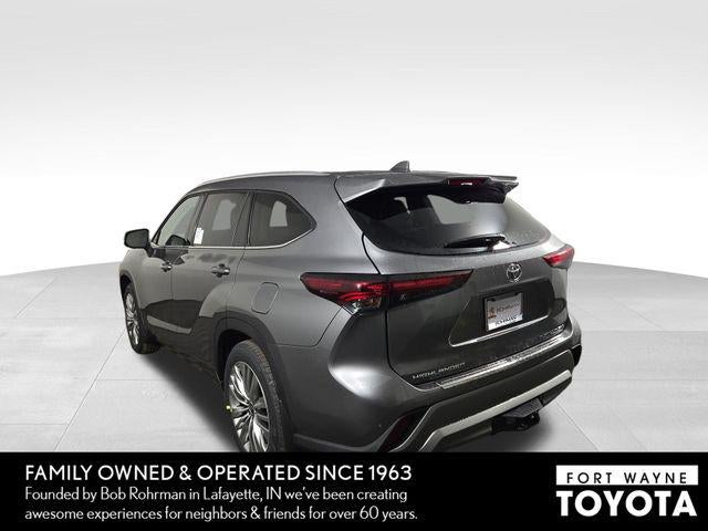 2025 Toyota Highlander Platinum