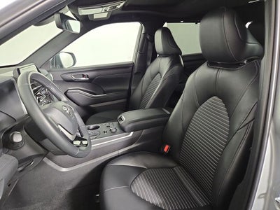 2025 Toyota Highlander XSE