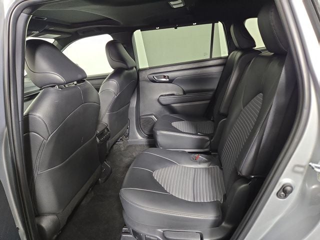 2025 Toyota Highlander XSE