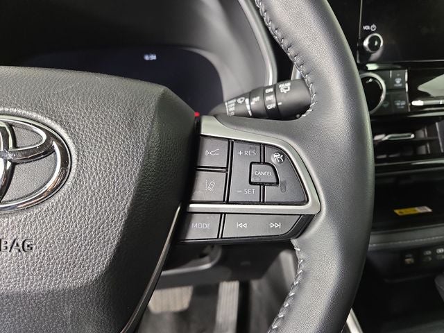 2025 Toyota Highlander XSE
