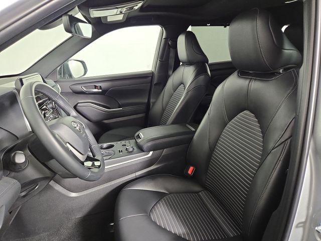 2025 Toyota Highlander XSE