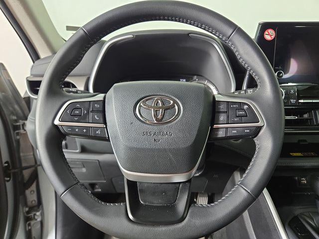 2025 Toyota Highlander XLE
