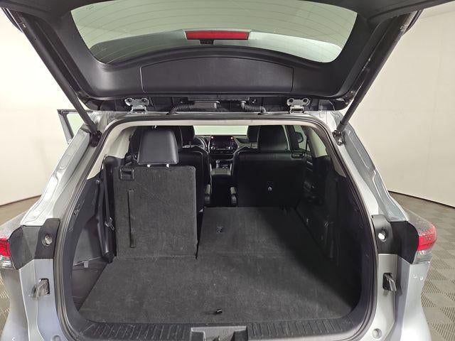 2025 Toyota Highlander XLE