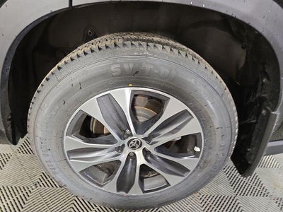 2025 Toyota Highlander XLE