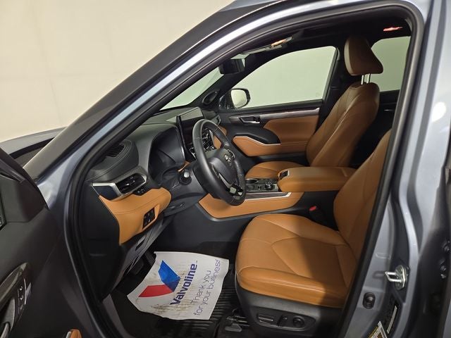2024 Toyota Highlander Platinum