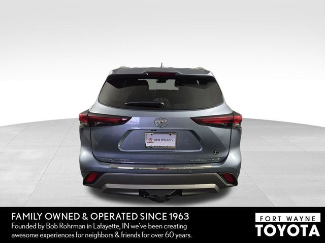 2024 Toyota Highlander Platinum