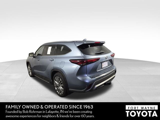 2024 Toyota Highlander Platinum