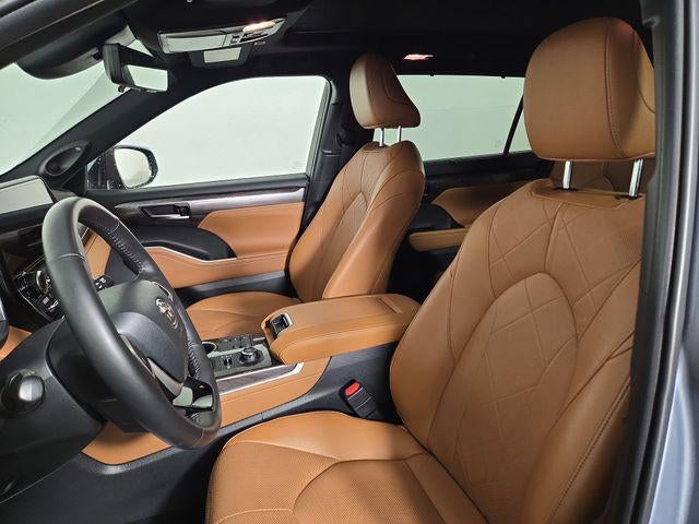 2024 Toyota Highlander Platinum