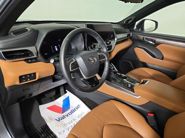2024 Toyota Highlander Platinum