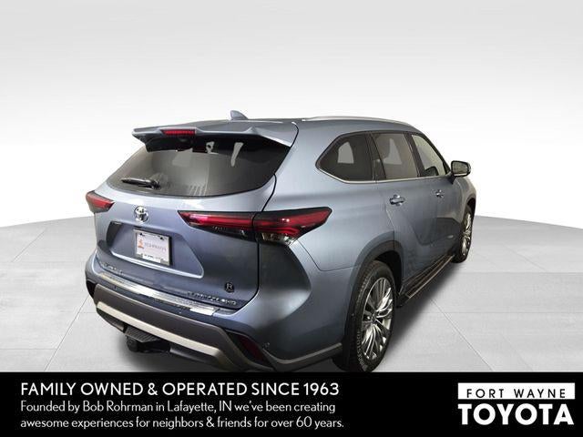 2024 Toyota Highlander Platinum