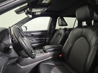 2025 Toyota Highlander XSE