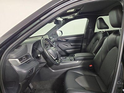 2025 Toyota Highlander XSE
