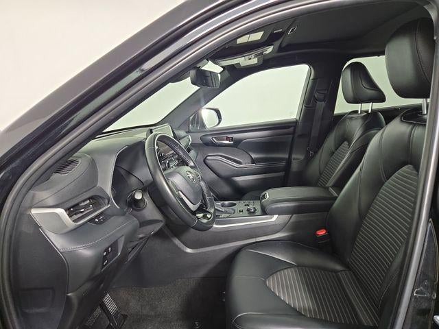 2025 Toyota Highlander XSE
