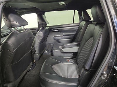 2025 Toyota Highlander XSE