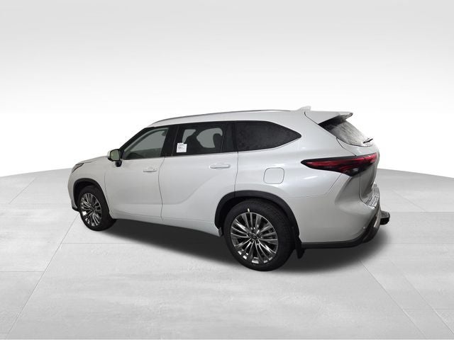 2025 Toyota Highlander Platinum
