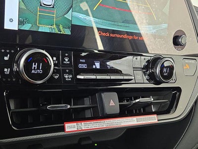 2025 Toyota Highlander Platinum