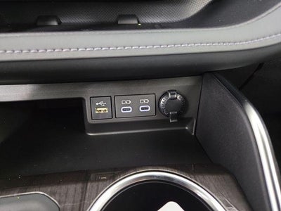 2025 Toyota Highlander Platinum