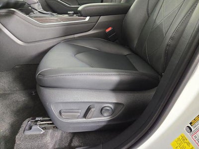 2025 Toyota Highlander Platinum