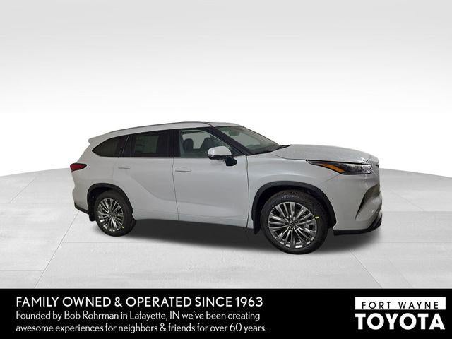 2025 Toyota Highlander Platinum