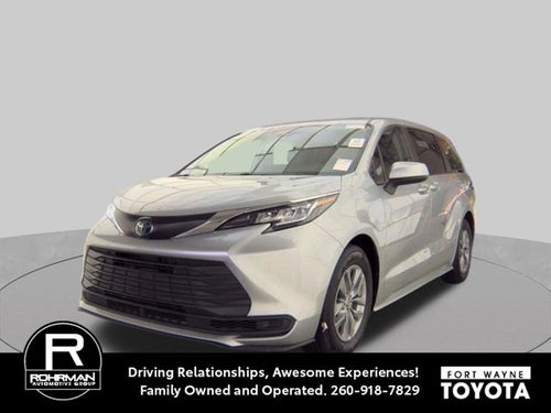 2023 Toyota Sienna LE 8 Passenger
