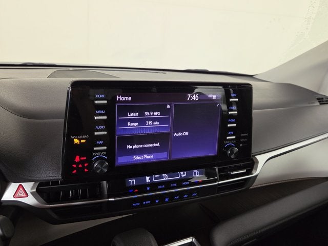 2023 Toyota Sienna LE 8 Passenger