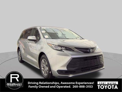 2023 Toyota Sienna LE 8 Passenger