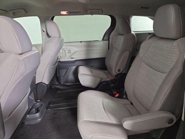 2023 Toyota Sienna LE 8 Passenger