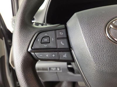 2023 Toyota Sienna LE 8 Passenger
