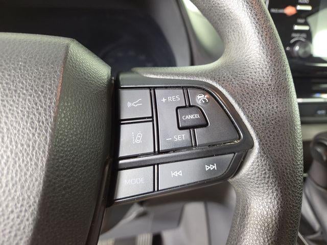 2023 Toyota Sienna LE 8 Passenger